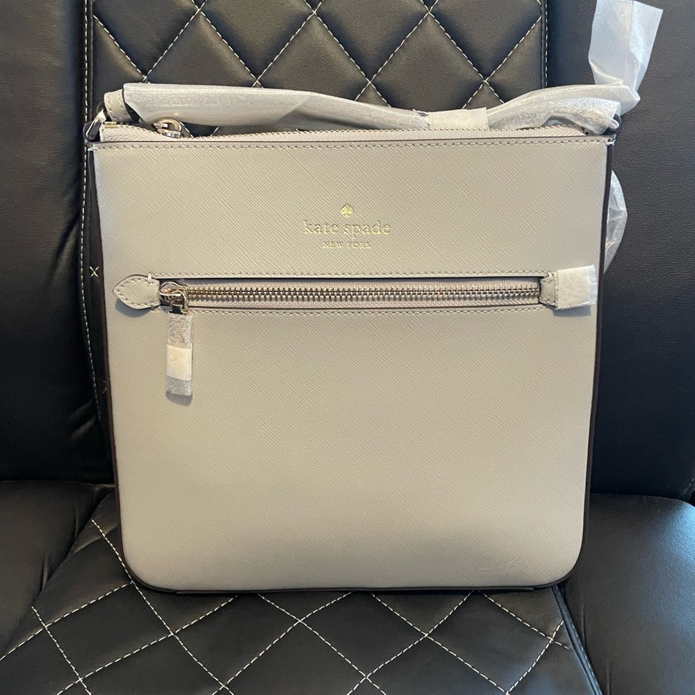 Kate Spade Sadie Large Crossbody in platinum